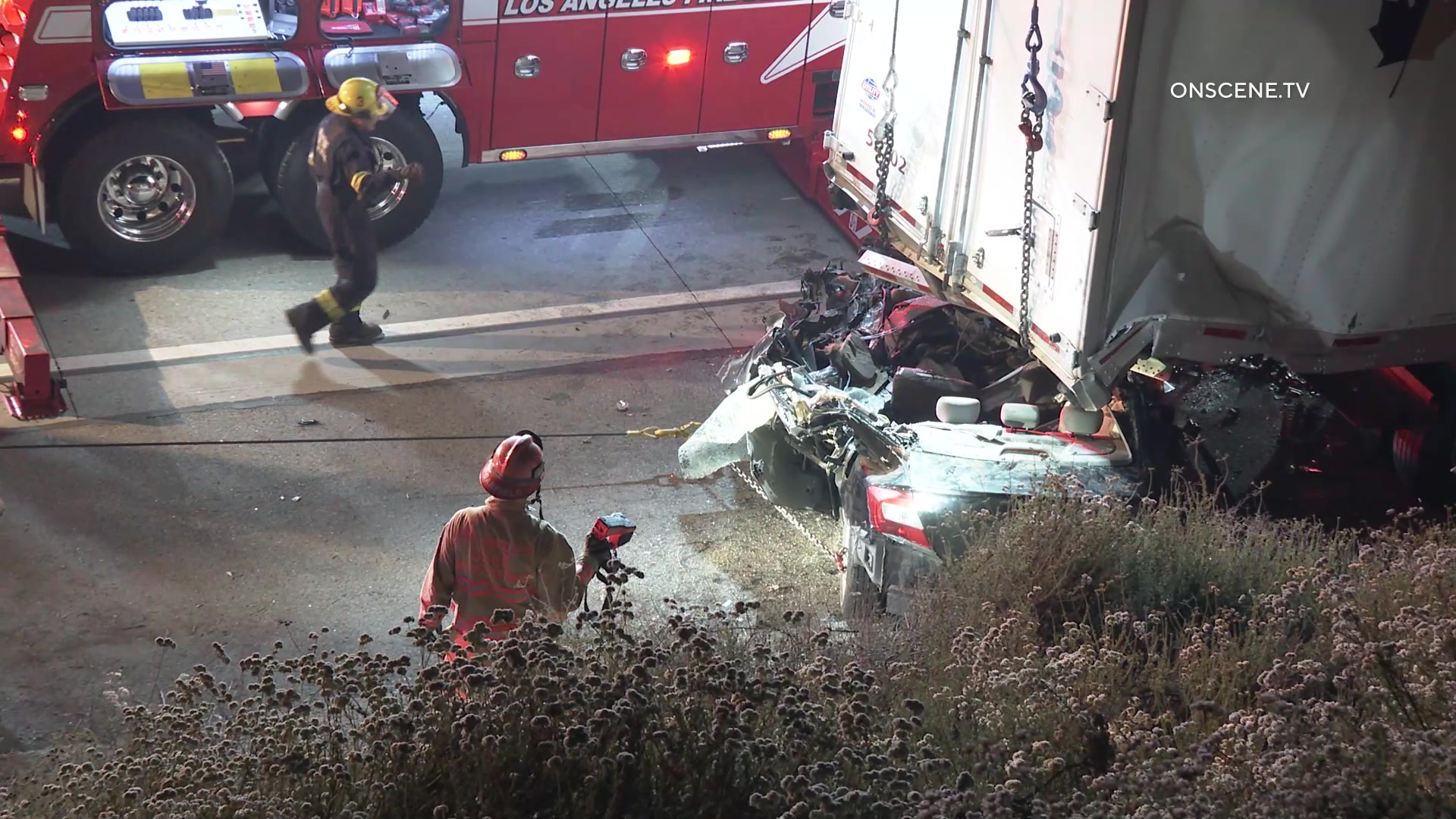 Two Killed After Car Slams Into The Rear Of Semi | Los Angeles - ONSCENE.TV