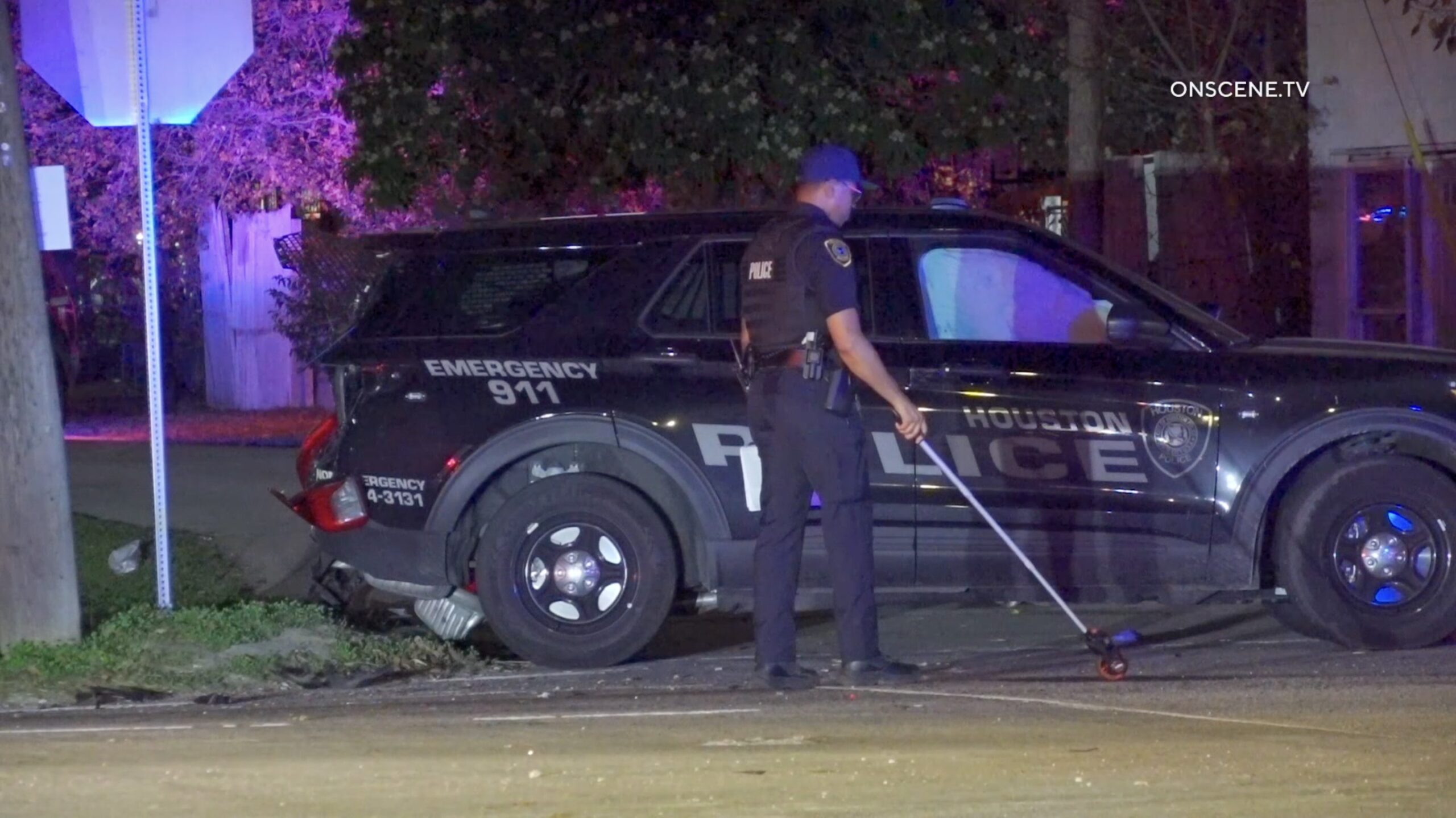 DWI Driver Strikes HPD Patrol Car & Injures Officer | Houston - ONSCENE.TV